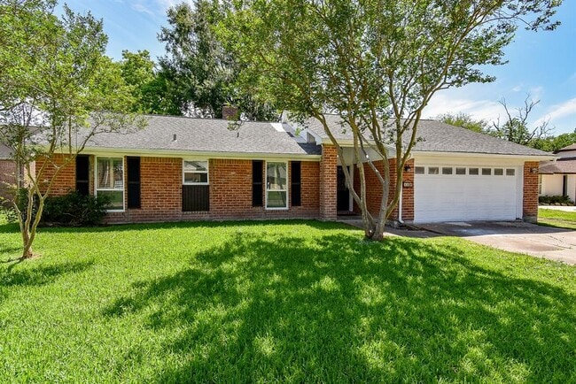 154 Squires Bend in Stafford, TX - Building Photo - Building Photo