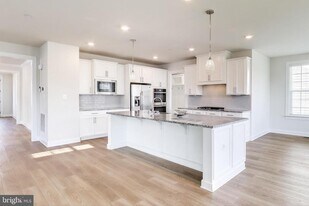 21905 Woodcock Wy in Clarksburg, MD - Building Photo