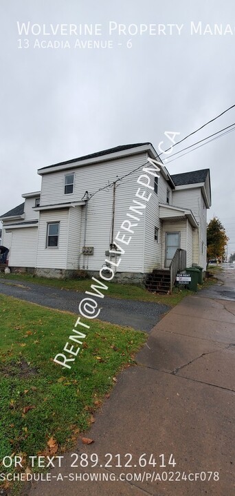 13 Acadia Ave in Stellarton, NS - Building Photo