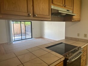 17 North St in Woodland, CA - Building Photo - Building Photo