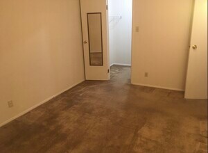 32 Woodglen Apartment, Unit B 18 in Arnold, MO - Building Photo - Building Photo