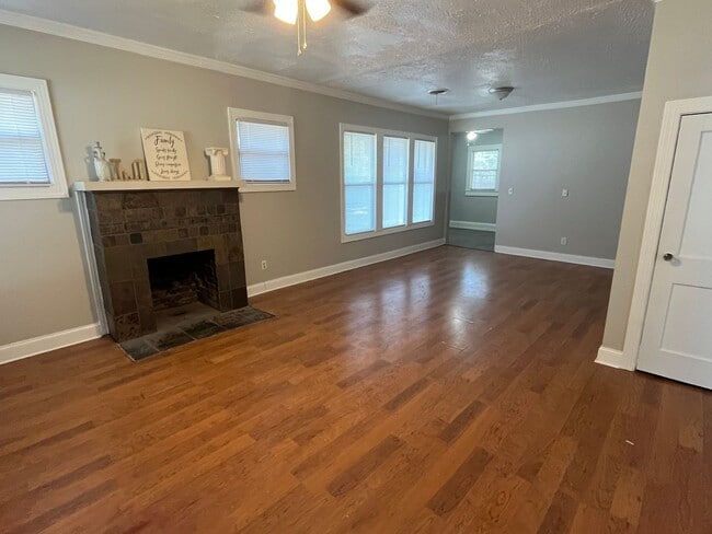 205 W K St in Russellville, AR - Building Photo - Building Photo