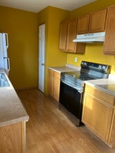 507 W Shore Dr in Belgrade, MT - Foto de edificio - Building Photo