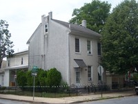 342 South St in Pottstown, PA - Foto de edificio - Building Photo