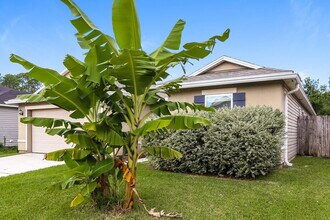 523 Worcester Ct. in Jacksonville, FL - Building Photo - Building Photo