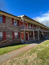 Amy Lee Apartments in Knoxville, TN - Foto de edificio - Building Photo