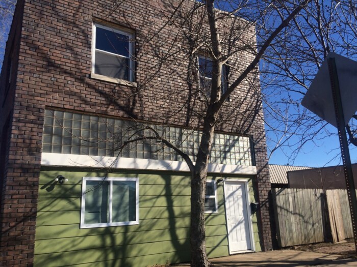 101 S Elm St-Unit -Apartment A in Pittsburg, KS - Building Photo