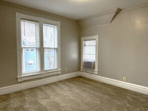 441 Addison St in Elgin, IL - Foto de edificio - Building Photo