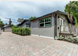 833 Ardmore Rd in West Palm Beach, FL - Building Photo - Building Photo
