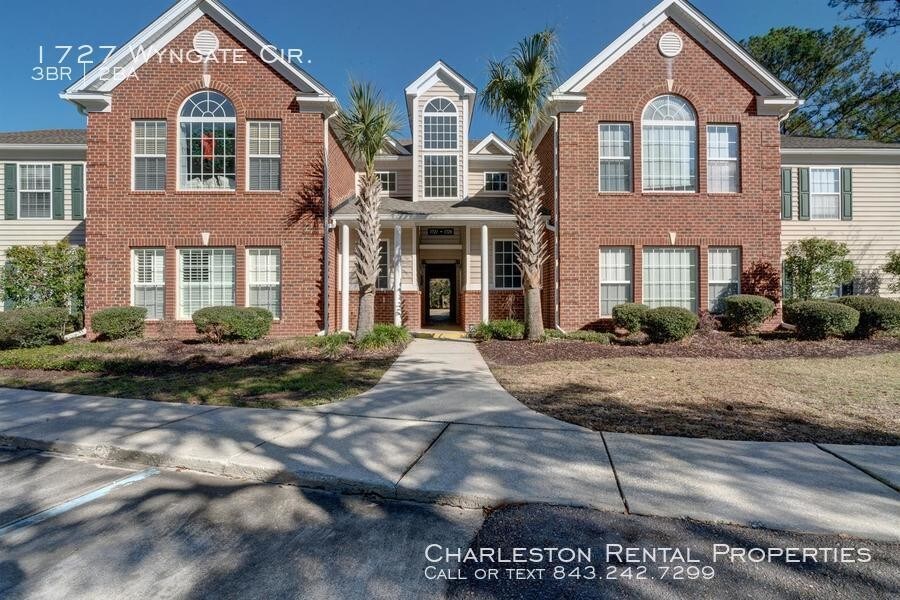 1727 Wyngate Cir in Mount Pleasant, SC - Building Photo