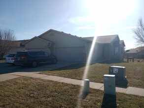 425 E Brian St in Tea, SD - Building Photo - Building Photo