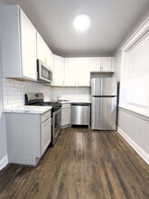 1251 W Rosemont Ave in Chicago, IL - Building Photo - Building Photo