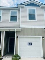 22 Pamplona Dr in St. Augustine, FL - Building Photo