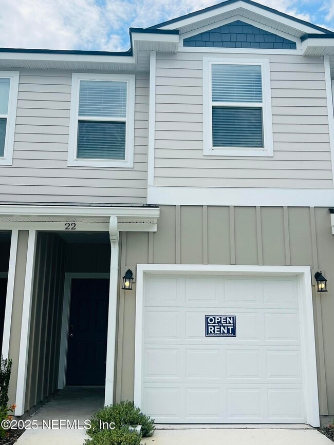 22 Pamplona Dr