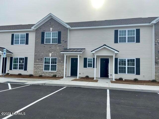 3325 Briarcliff Dr in Greenville, NC - Foto de edificio