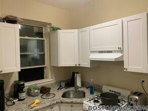 1189 Commonwealth Ave in Boston, MA - Building Photo - Building Photo