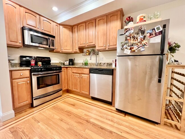 property at 11 Wiget St