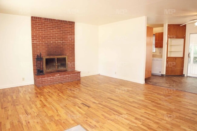 1024 Glenmoor Dr in Fort Collins, CO - Building Photo - Building Photo