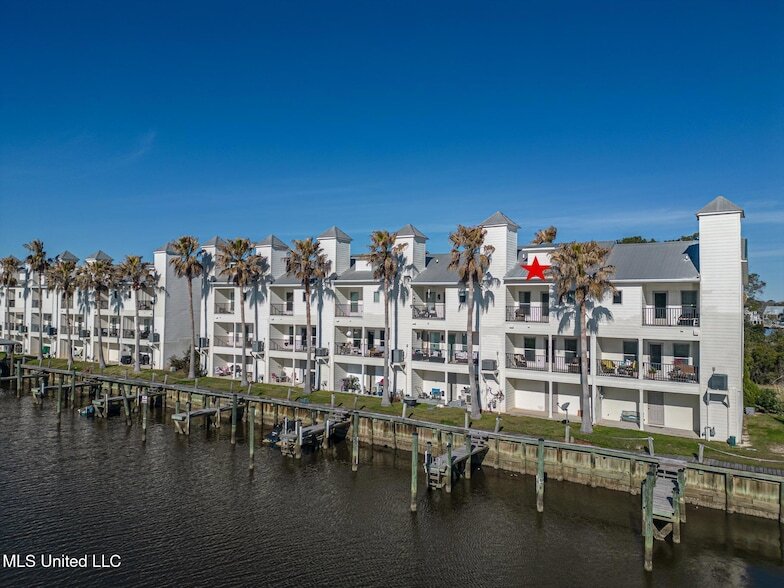 1400 Mill Rd, Unit 30 in Gulfport, MS - Foto de edificio