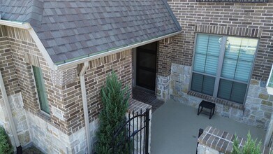 28337 Sterling Oak Dr in The Woodlands, TX - Building Photo - Building Photo