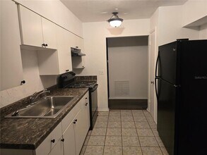 940 Osborne Dr in Sarasota, FL - Building Photo - Building Photo