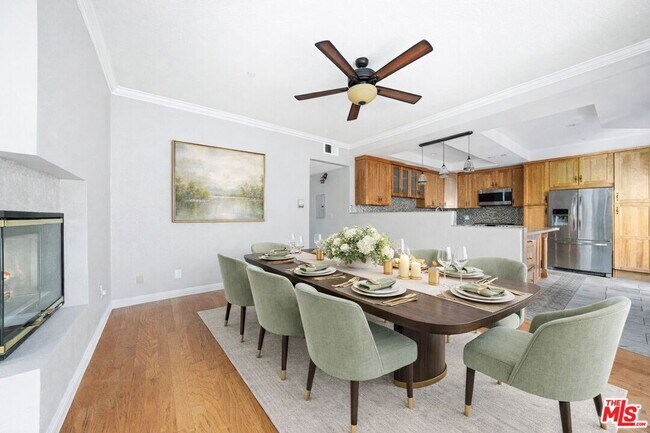 property at 14937 Dickens St