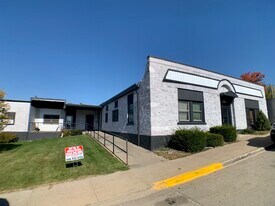 315 E Mineral St, Unit 7 in Platteville, WI - Building Photo