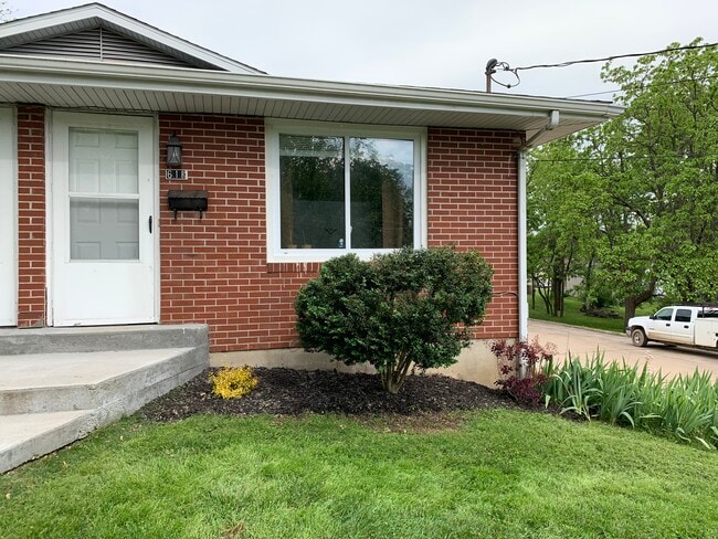 property at 618 N Ohio St
