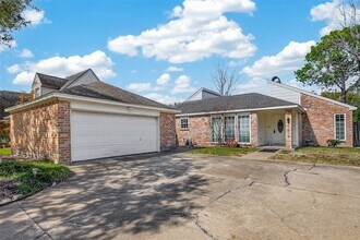 11414 Meadow Lake Dr in Houston, TX - Foto de edificio - Building Photo