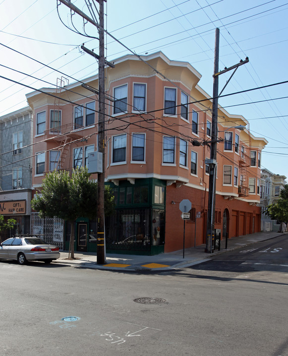 305 San Carlos Apartments in San Francisco, CA - Building Photo