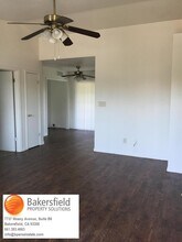 329 Harding Ave. in Bakersfield, CA - Building Photo - Building Photo