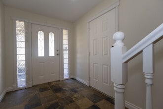 33146 Cherry Ave in Mission, BC - Building Photo - Building Photo