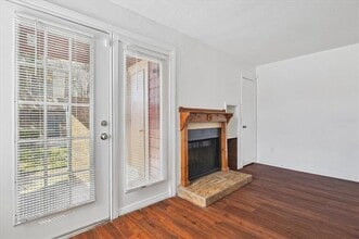 9821 Walnut St in Dallas, TX - Building Photo - Building Photo