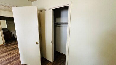 423 S Williams Ave in Sioux Falls, SD - Building Photo - Building Photo