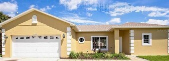 2526 Jasmine Trace Dr in Kissimmee, FL - Building Photo