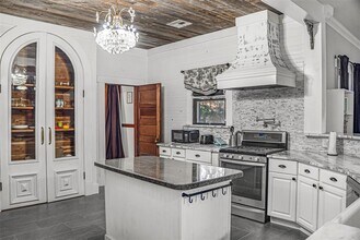 17221 Steger Ln in Pflugerville, TX - Building Photo - Building Photo