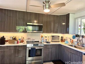 1421 Wilhelmina Rise in Honolulu, HI - Building Photo - Building Photo