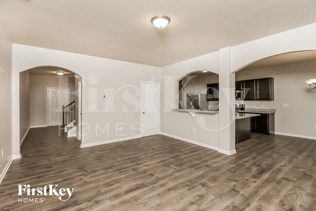 201 Southwind Cir in Newnan, GA - Building Photo - Building Photo