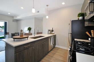 The Phoenix at Troy Crossing Apartments in Troy, MI - Building Photo - Building Photo