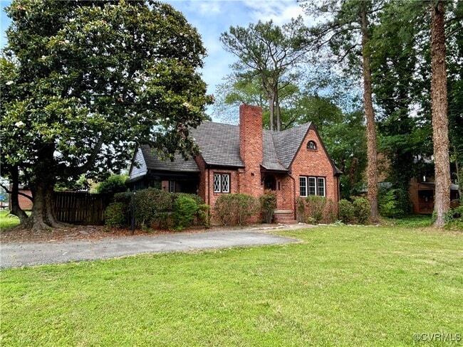 property at 7314 Three Chopt Rd