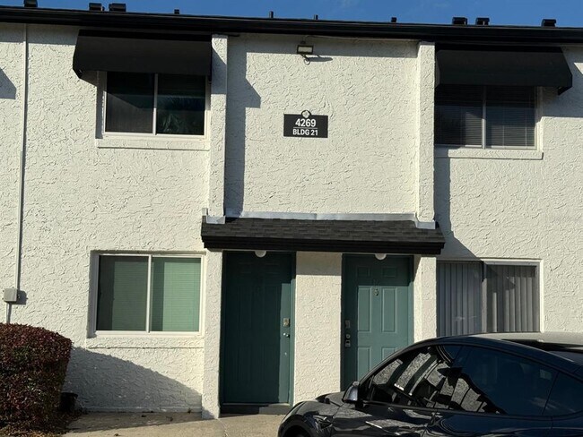 4269 S Semoran Blvd in Orlando, FL - Building Photo - Building Photo