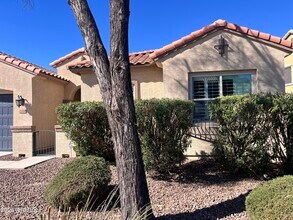 2208 E Indian Wells Dr in Gilbert, AZ - Building Photo - Building Photo