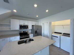 4203 Caterina Ct in North Fort Myers, FL - Building Photo - Building Photo