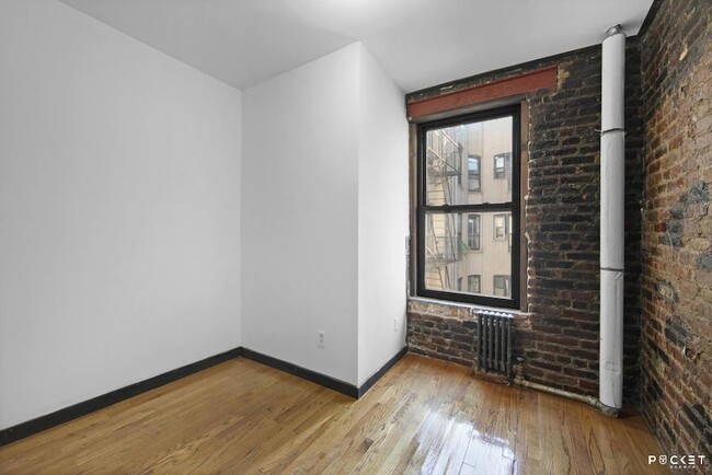 520 E 14th St, Unit 13 in New York, NY - Building Photo - Building Photo