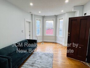 10 Union Ave in Boston, MA - Building Photo - Building Photo