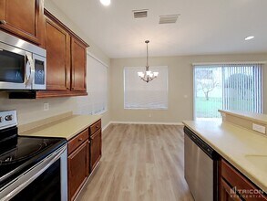 3455 Oak Brook Ln in Eustis, FL - Foto de edificio - Building Photo