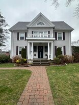 14 Mishawum Rd, Unit 14 Mishawum Road Unit 1 in Woburn, MA - Building Photo