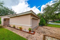 4925 NW 54th Ave in Coconut Creek, FL - Building Photo - Building Photo