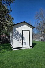 5855 Castle Brook Dr in San Antonio, TX - Building Photo - Building Photo