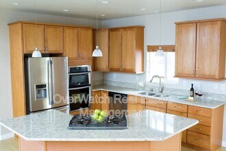 16439 Mills Park Cir in Anchorage, AK - Building Photo - Building Photo